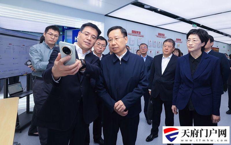 王晓晖施小琳到中国移动集团走访调研「相关图片」